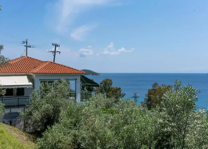 Ftelia House בית נופש *